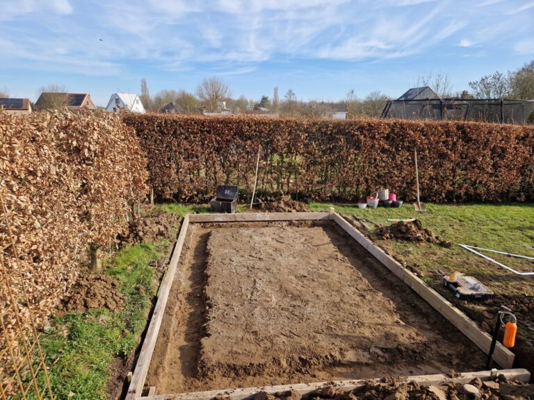 Vloerplaat voor houten tuinhuis Lovenjoel